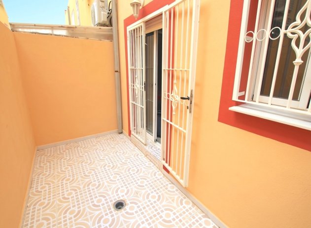Wiederverkauf - Terrassenhaus - Villamartin - Villamartín