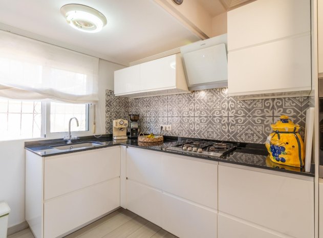 Herverkoop - Villa - Orihuela Costa - Los Balcones