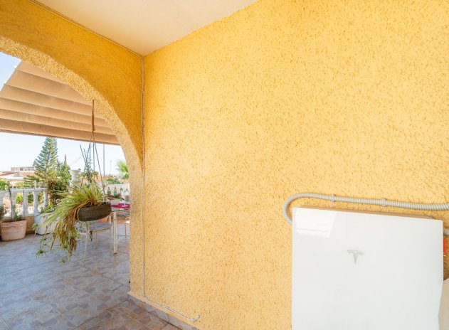 Herverkoop - Villa - Orihuela Costa - Los Balcones