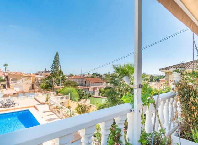 Herverkoop - Villa - Orihuela Costa - Los Balcones