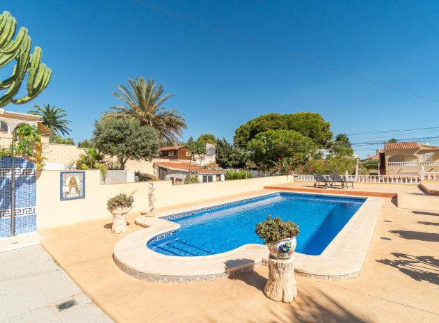Herverkoop - Villa - Orihuela Costa - Los Balcones