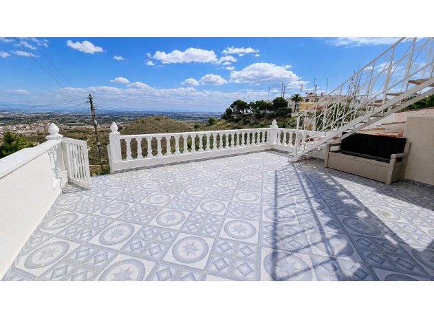 Resale - Townhouse * - Ciudad Quesada *