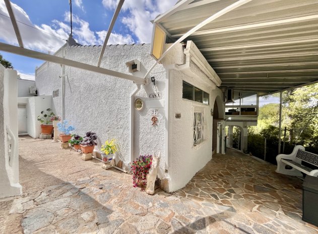 Herverkoop - Villa - Pinar de Campoverde