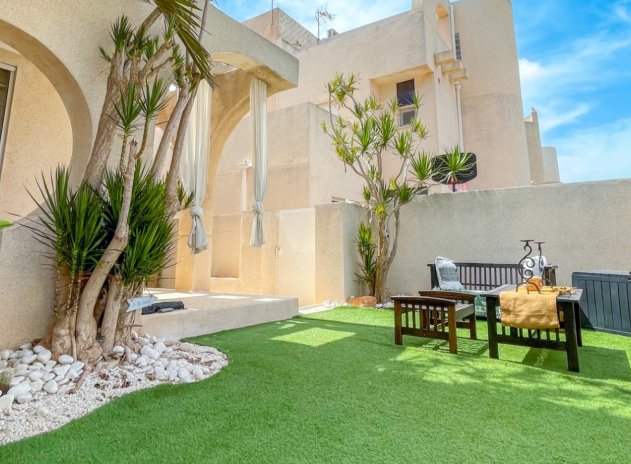 Herverkoop - Rijwoning - Torrevieja - La Siesta