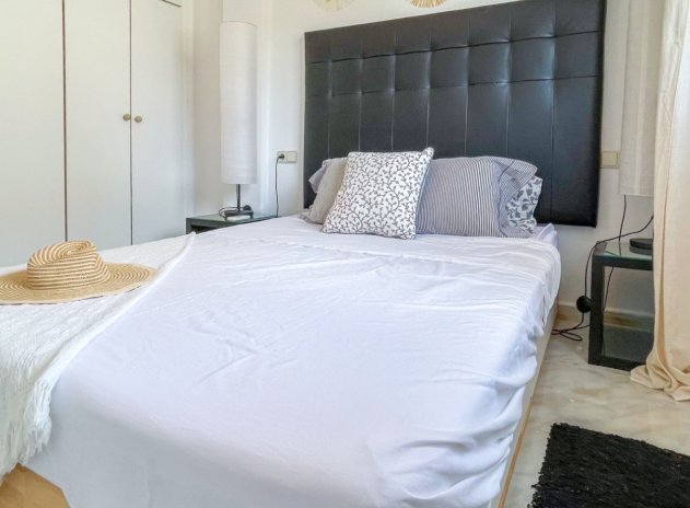 Herverkoop - Rijwoning - Torrevieja - La Siesta