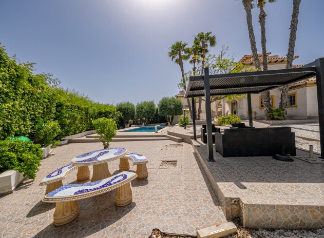 Resale - Villa * - Playa Flamenca *