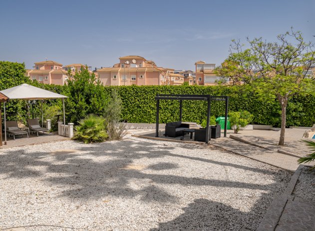 Resale - Villa * - Playa Flamenca *