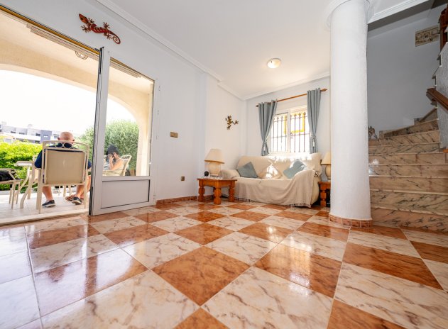 Resale - Villa * - Playa Flamenca *