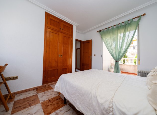 Resale - Villa * - Playa Flamenca *