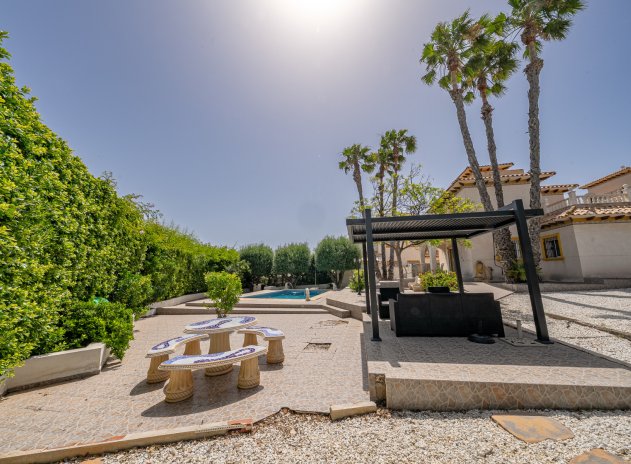 Resale - Villa * - Playa Flamenca *