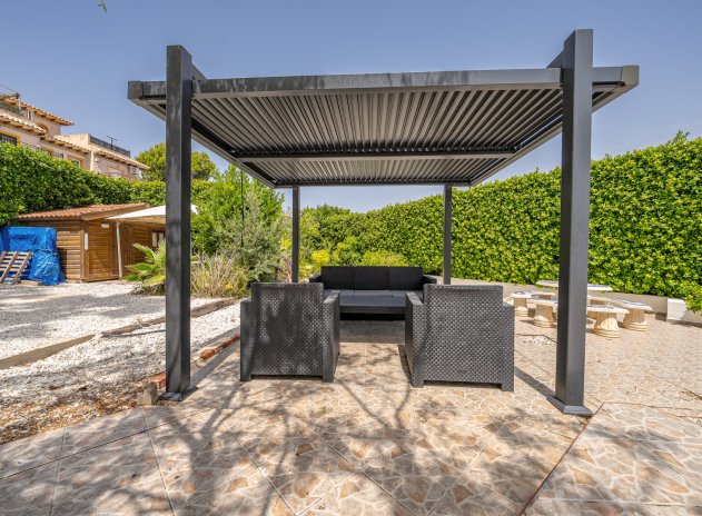 Resale - Villa * - Playa Flamenca *