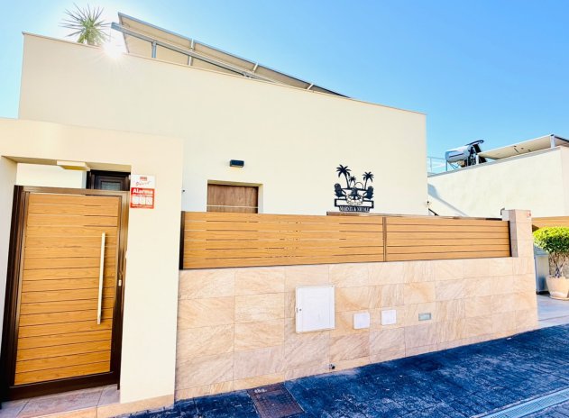 Herverkoop - Villa - Los Montesinos - La Herrada