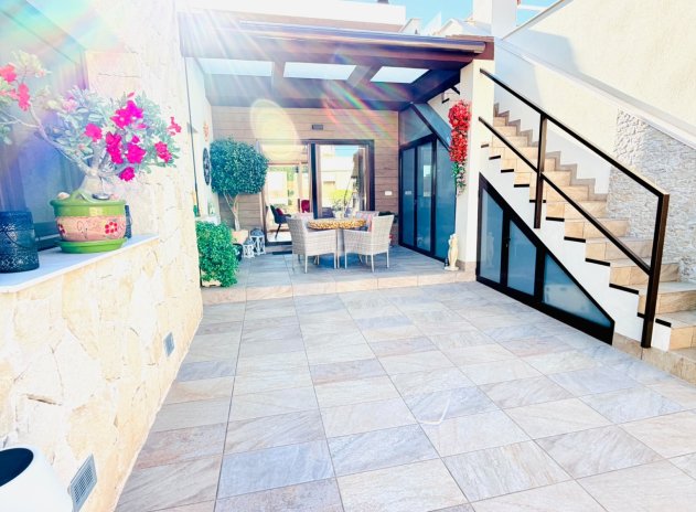 Herverkoop - Villa - Los Montesinos - La Herrada