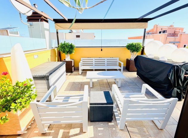 Herverkoop - Villa - Los Montesinos - La Herrada