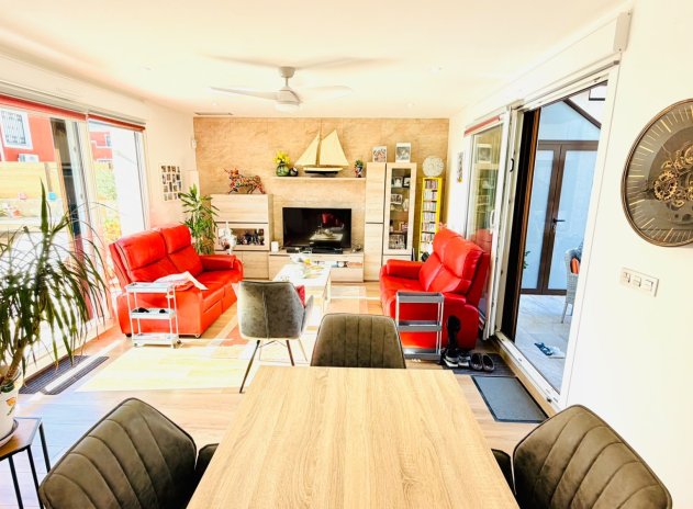 Herverkoop - Villa - Los Montesinos - La Herrada