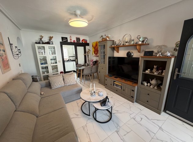 Resale - Apartment / Flat * - Orihuela * - Entre Naranjos *