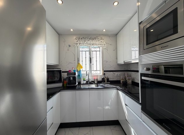 Resale - Apartment / Flat * - Orihuela * - Entre Naranjos *