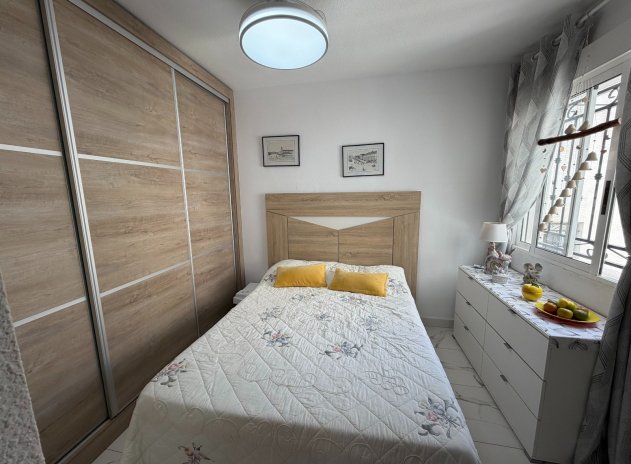 Resale - Apartment / Flat * - Orihuela * - Entre Naranjos *