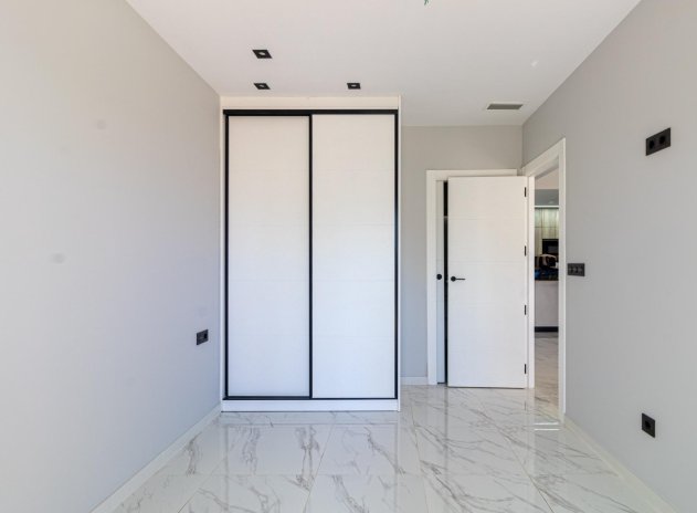 Resale - Apartment / Flat * - Orihuela Costa *
