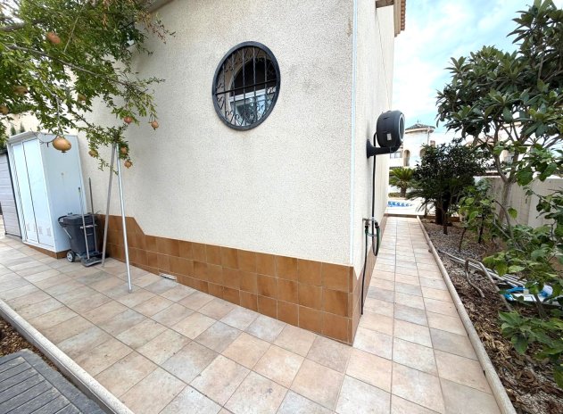 Herverkoop - Villa - Orihuela Costa - Villamartín