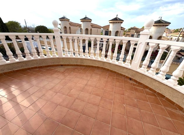 Herverkoop - Villa - Orihuela Costa - Villamartín