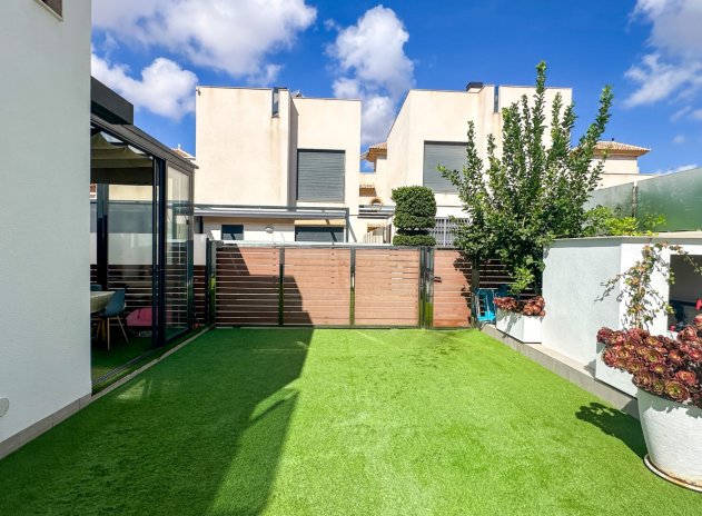 Herverkoop - Villa - Torrevieja - Aguas Nuevas