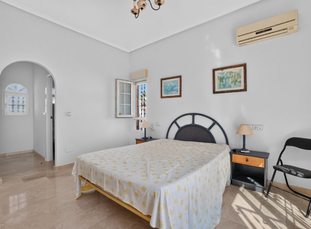 Herverkoop - Villa - Orihuela Costa - Villamartín
