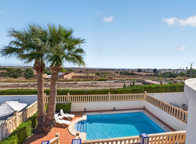 Herverkoop - Villa - Orihuela Costa - Villamartín