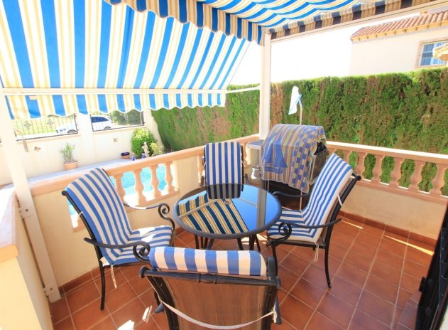 Reventa - Villa - El Raso