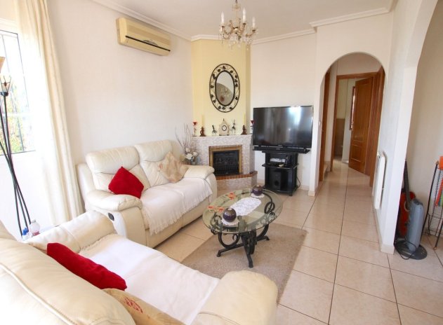 Reventa - Villa - El Raso