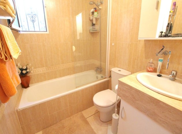 Reventa - Villa - El Raso