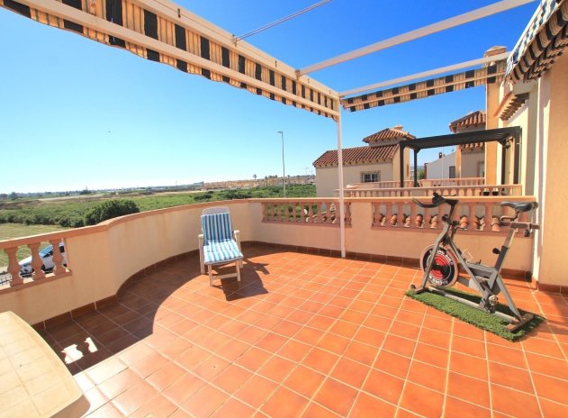 Reventa - Villa - El Raso