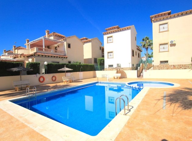 Reventa - Villa - El Raso