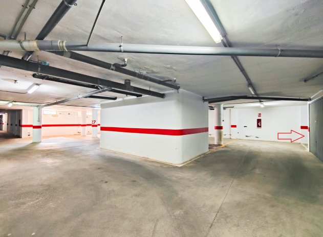 Herverkoop - Parkeerplaats / Garage - Torrevieja - Playa del Cura