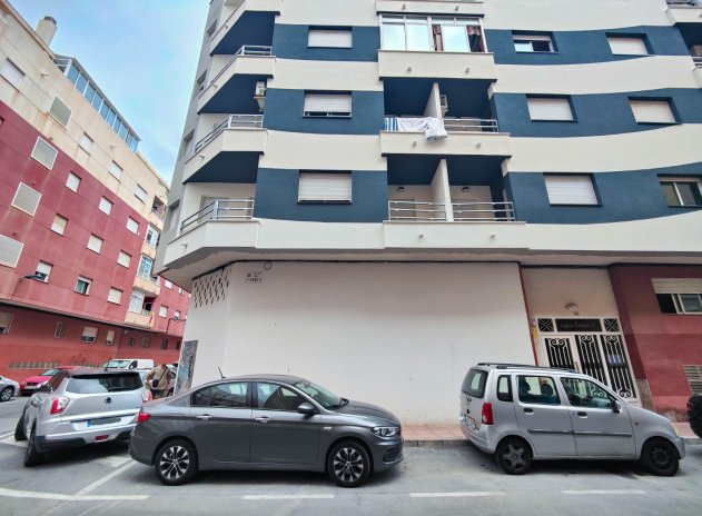 Herverkoop - Commercieel - Torrevieja - El Acequión - Los Náufragos