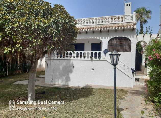 Herverkoop - Villa - Orihuela Costa - Playa Flamenca