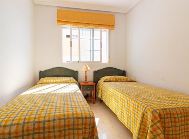 Herverkoop - Appartement - Pilar de la Horadada - Pueblo Latino
