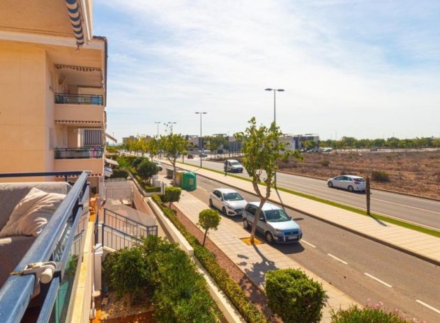 Herverkoop - Appartement - Pilar de la Horadada - Pueblo Latino