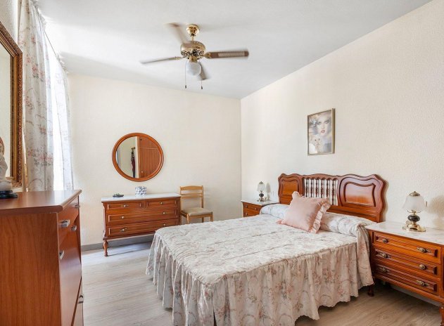 Herverkoop - Appartement - Torrevieja - Acequion