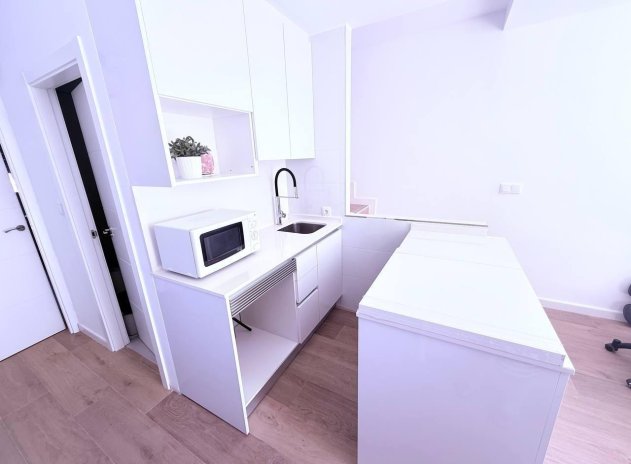 Resale - Townhouse * - Orihuela Costa * - Las Filipinas *
