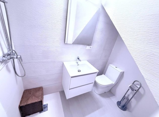 Resale - Townhouse * - Orihuela Costa * - Las Filipinas *