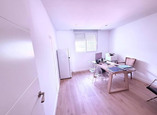 Resale - Townhouse * - Orihuela Costa * - Las Filipinas *