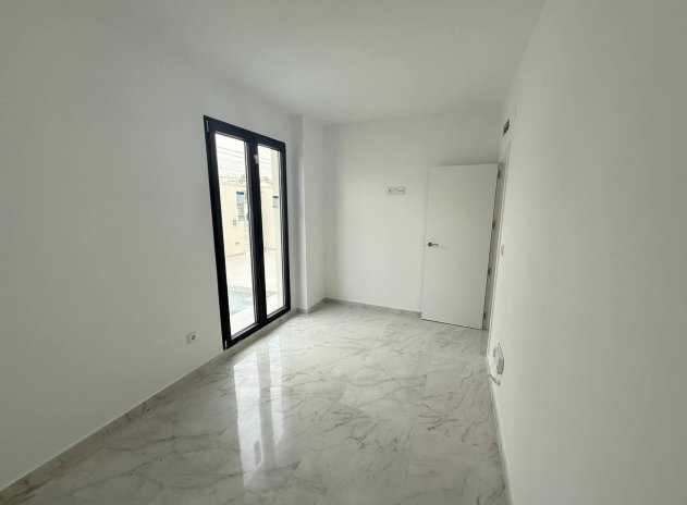 Resale - Townhouse * - Orihuela Costa * - Las Filipinas *