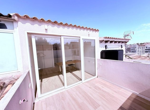Resale - Townhouse * - Orihuela Costa * - Las Filipinas *