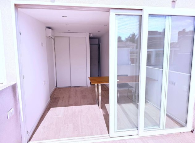 Resale - Townhouse * - Orihuela Costa * - Las Filipinas *