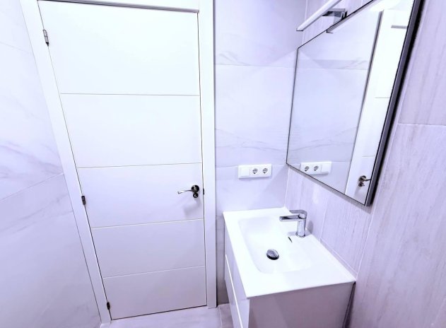 Resale - Townhouse * - Orihuela Costa * - Las Filipinas *