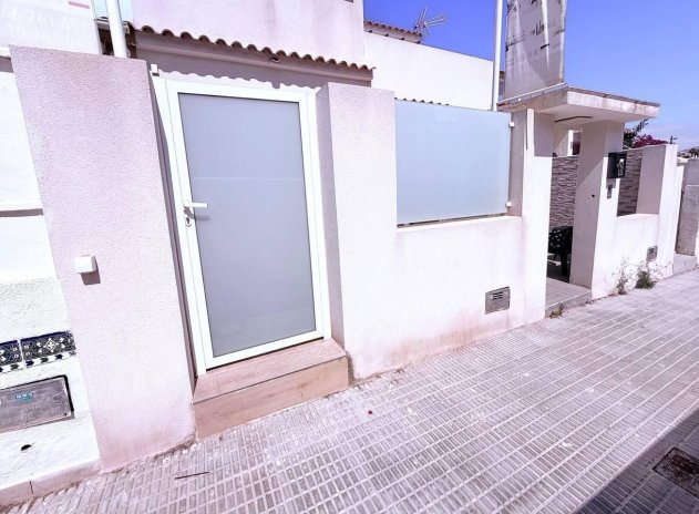Resale - Townhouse * - Orihuela Costa * - Las Filipinas *
