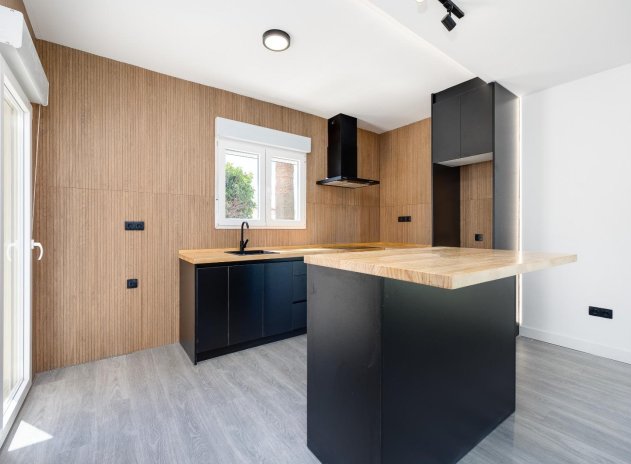 Herverkoop - Villa - Torrevieja - El Limonar