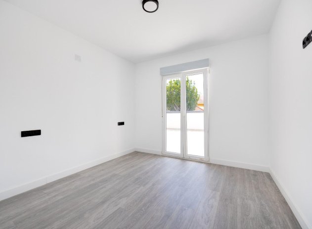 Herverkoop - Villa - Torrevieja - El Limonar