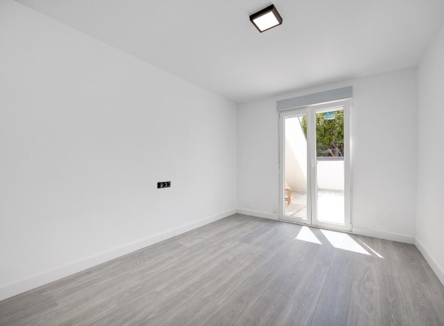 Herverkoop - Villa - Torrevieja - El Limonar